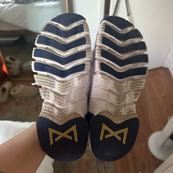 NIKE METCON 5 SIZE 8 - Picture 5 of 5